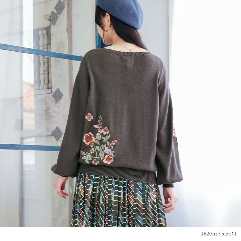 somari imagination花柄刺繍Vネックニット』レディースファッション 