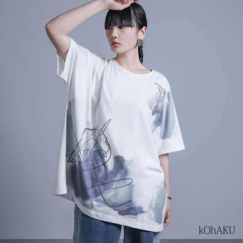 kOhAKU(コハク)線画×ペイント風Tシャツ