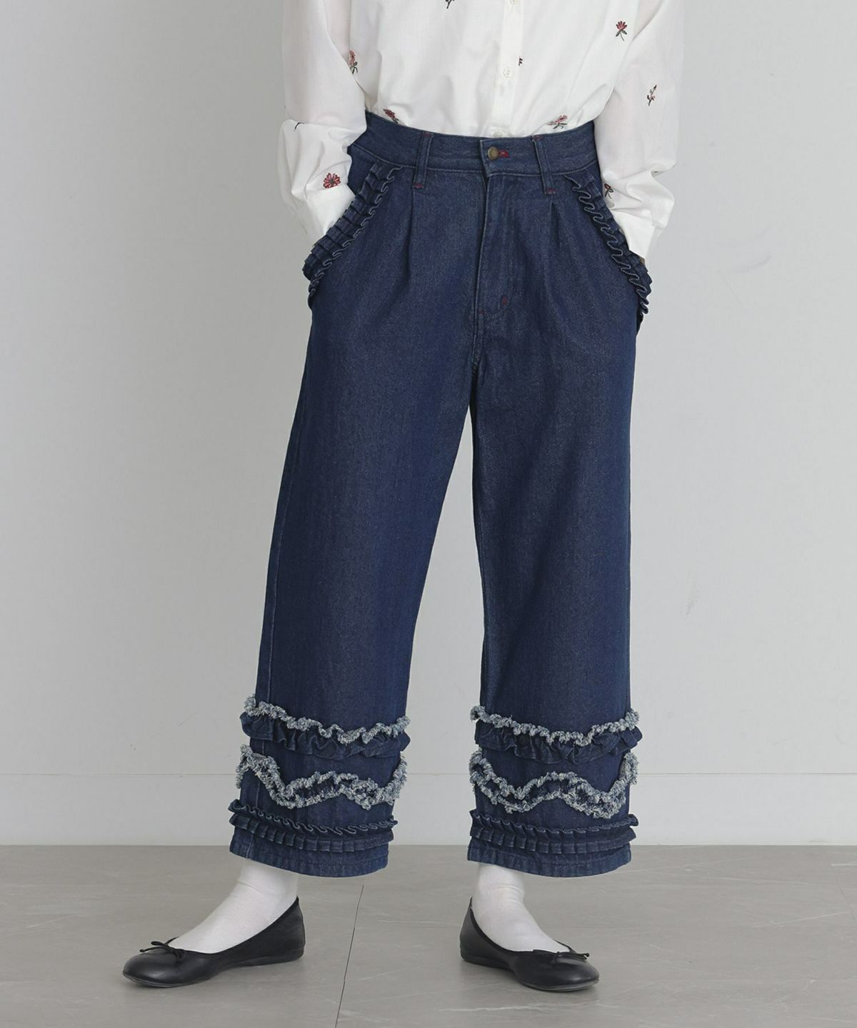 フリルデザインクロップドデニムパンツ 1(M~L) インディゴ フリルデザインクロップドデニムパンツ 1(M~L) インディゴ