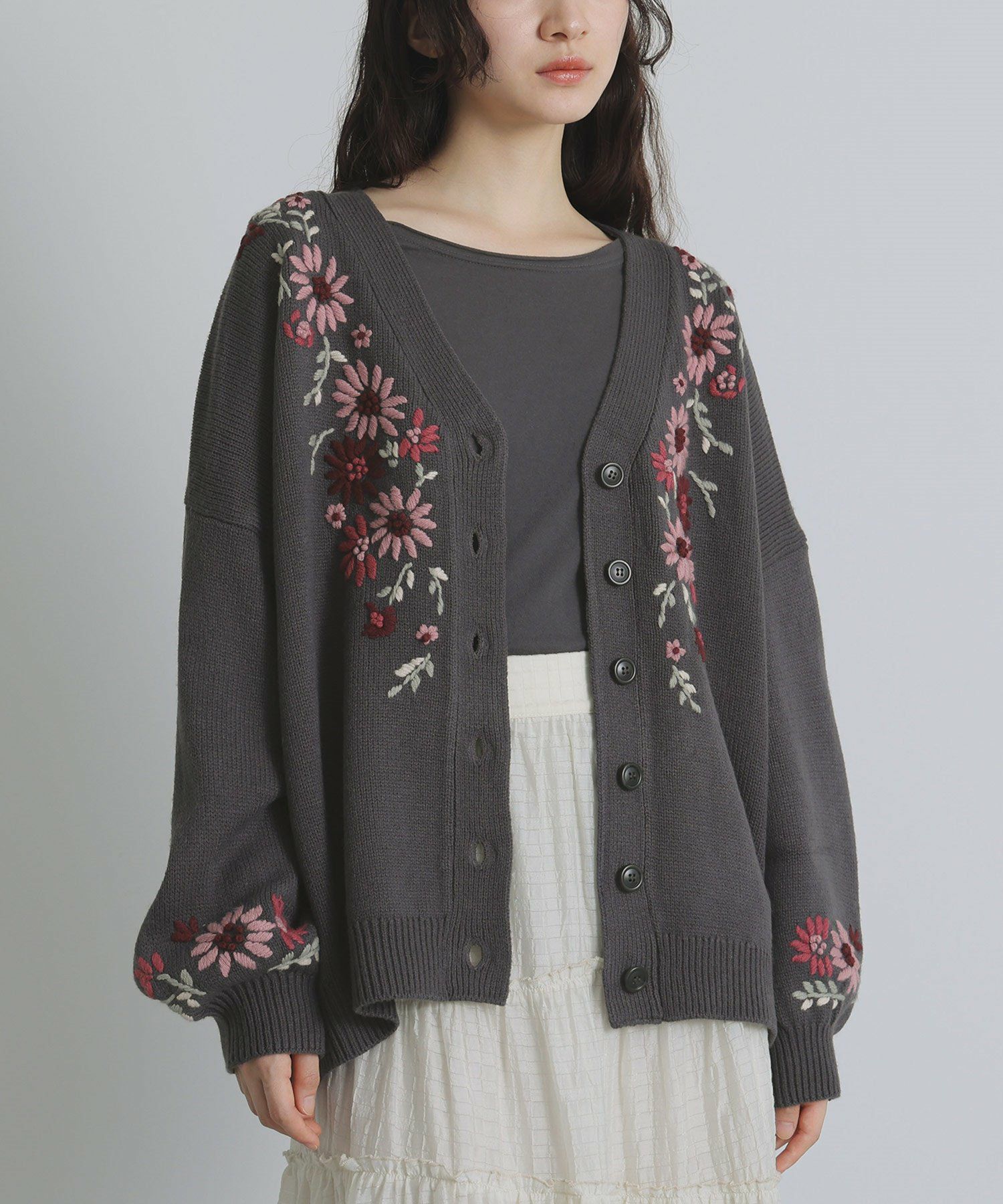 セブンテン SEVENTEN フラワー手刺繍カーディガン セブンテン seventen  