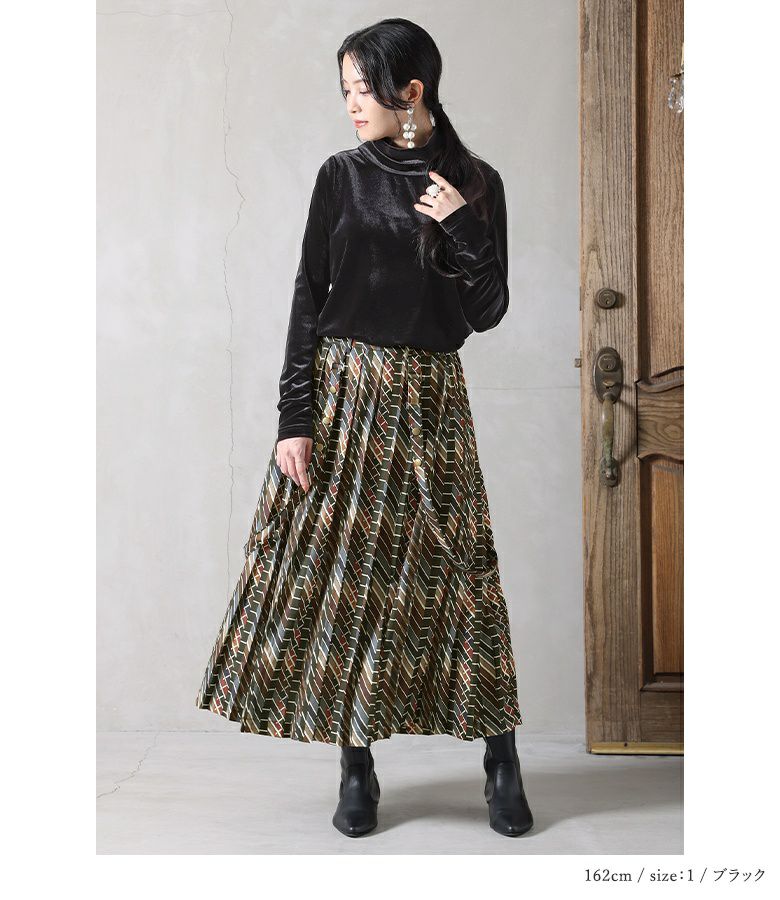 マークアンドロナ　ベロア調タートルネック マークアンドロナ ベロア調タートルネック50 L相当ファッシ