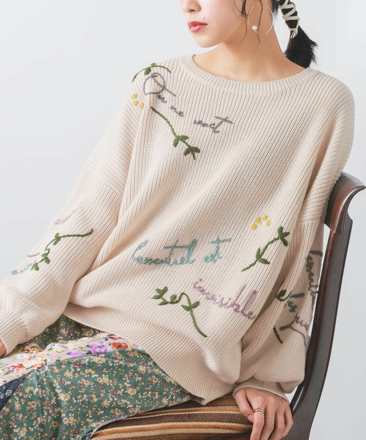 ロゴ手刺繍ニット【30】 フリーサイズ ライトベージュ ロゴ手刺繍ニット【30】 フリーサイズ ライトベージュ