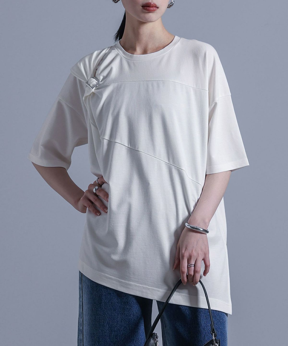 接触冷感ねじりアシメTシャツ【SALE】 1(M~L) オフホワイト 接触冷感ねじりアシメTシャツ【SALE】 1(M~L) オフホワイト