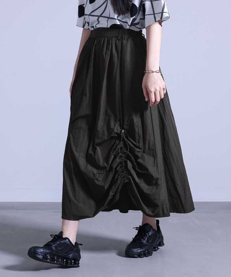 『kOhAKU変形シャーリングデザインスカート』