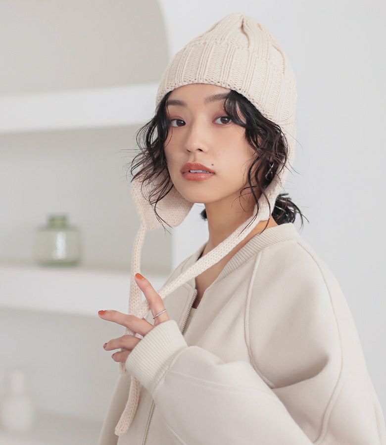 耳当て付きニットワッチ - アイボリー 耳当て付きニットワッチ - アイボリー