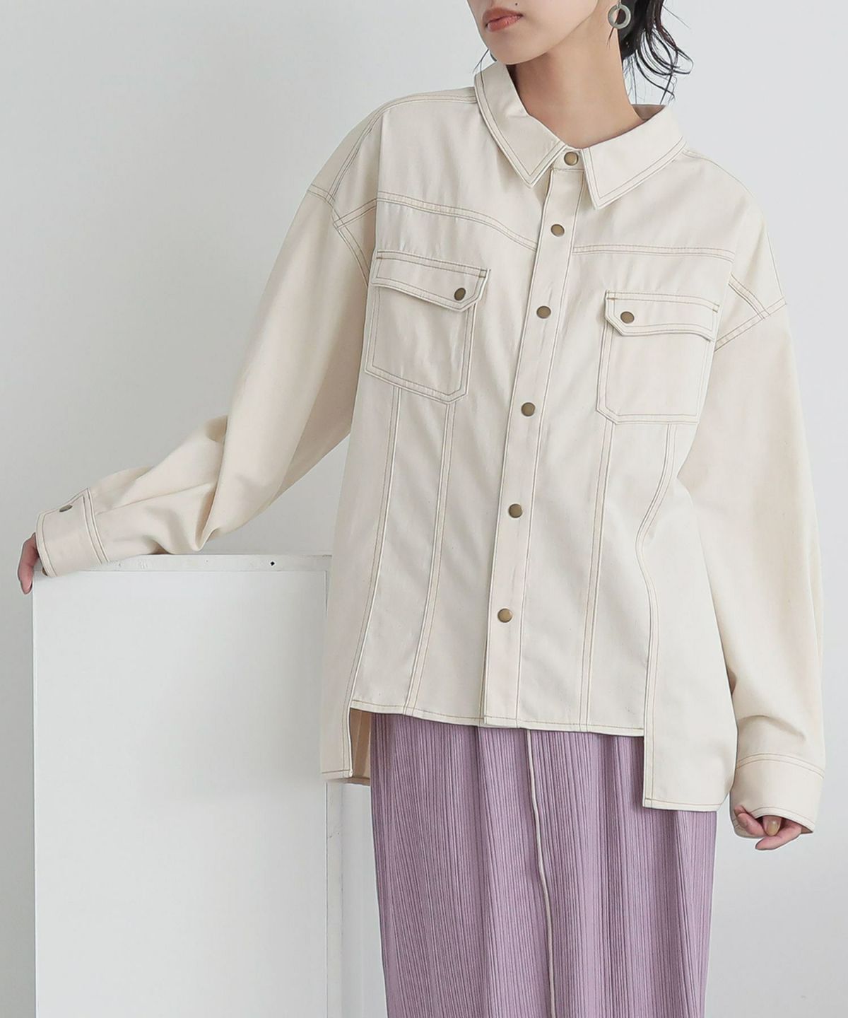 変形ヘムデニムシャツ【SALE】 フリーサイズ アイボリー 変形ヘムデニムシャツ【SALE】 フリーサイズ アイボリー