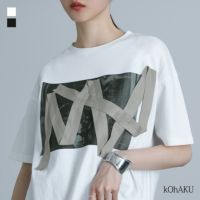 kOhAKU(コハク)ランダムテーププリントカットソー
