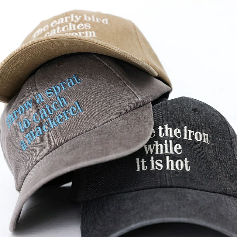 ウォッシュ加工ロゴキャップ