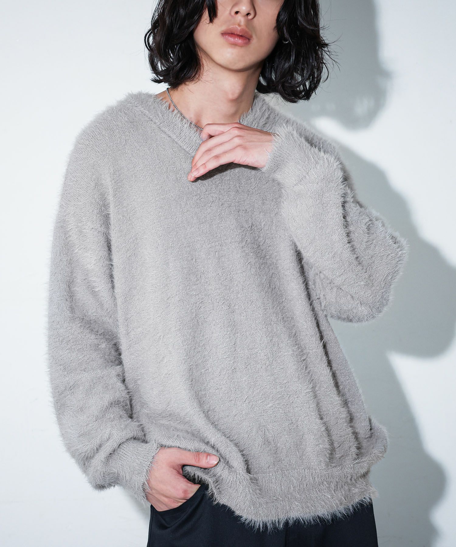 OHGA シャギートップス MDRシャギーVネックニットトップス』